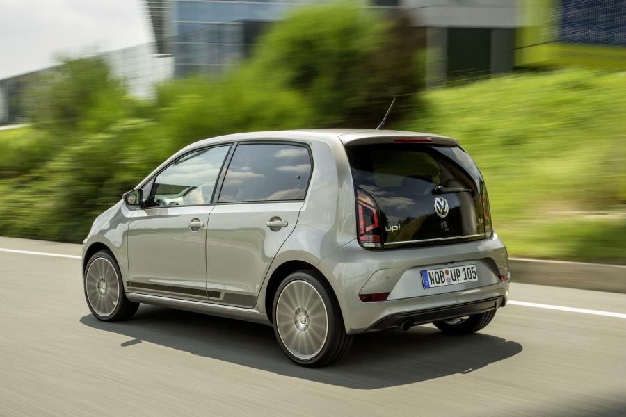  Volkswagen up! 5-Door 2016 года  (фото 23 из 26)